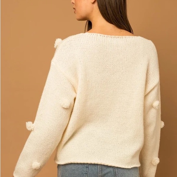 💠NWT Puffy Poms Sweater - Picture 2 of 2